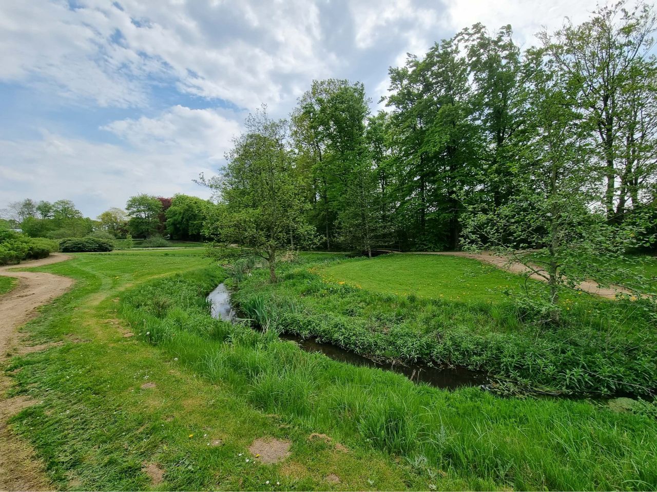 image 03
